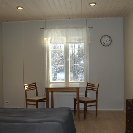 Labbnaes Semesterhem, Radhuset Kemionsaari Exterior foto
