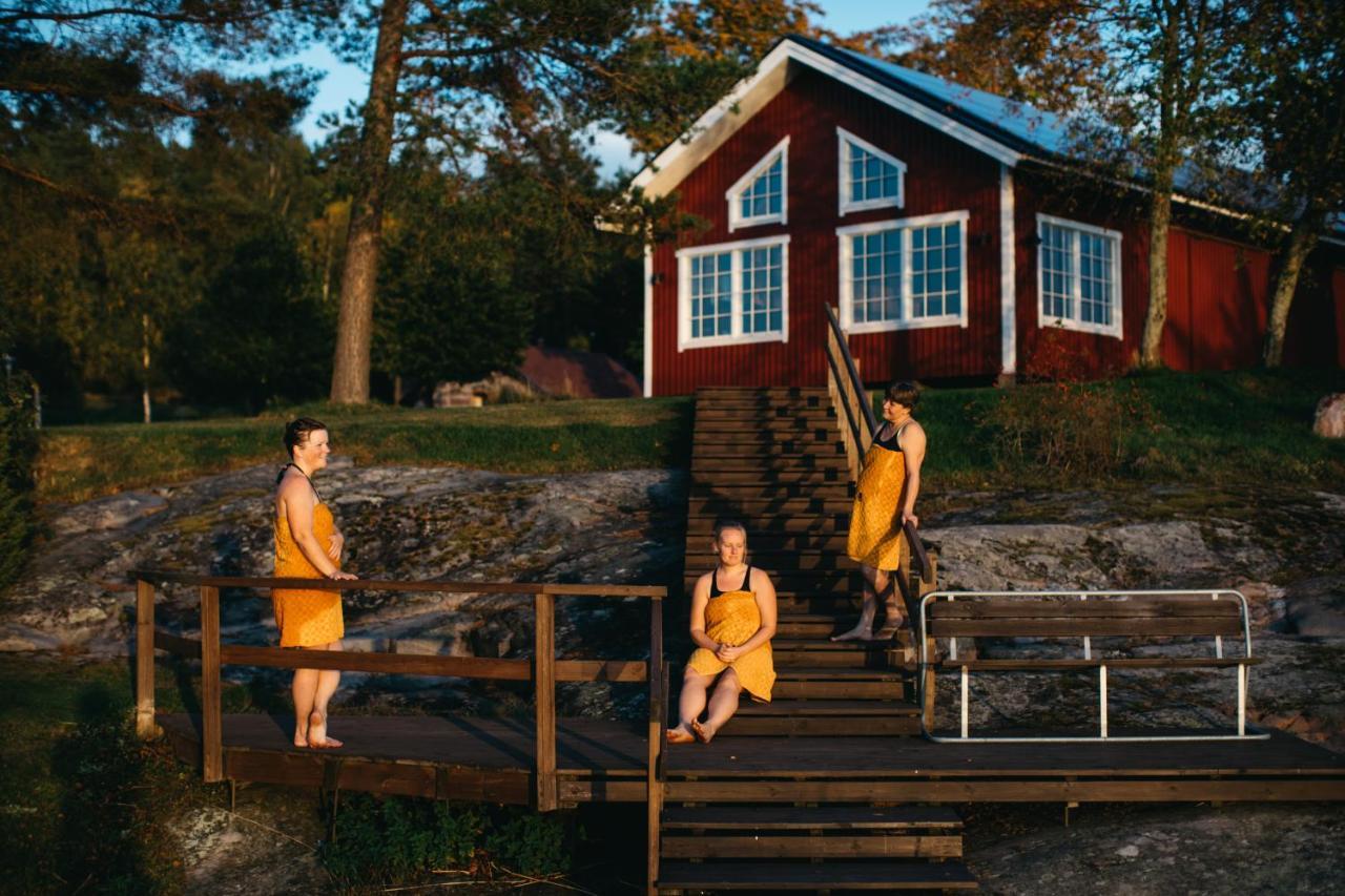 Labbnaes Semesterhem, Radhuset Kemionsaari Exterior foto