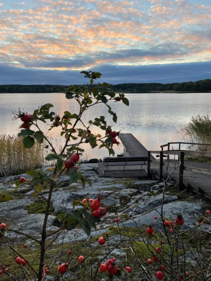 Labbnaes Semesterhem, Radhuset Kemionsaari Exterior foto