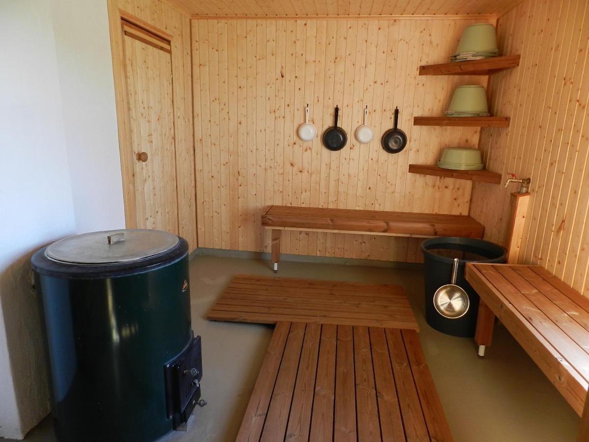 Labbnaes Semesterhem, Radhuset Kemionsaari Exterior foto